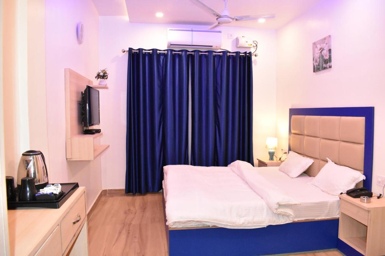 Hotel Shagun Residency Matura Exterior foto