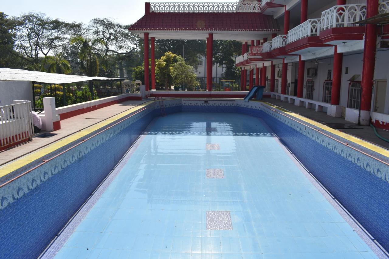 Hotel Shagun Residency Matura Exterior foto